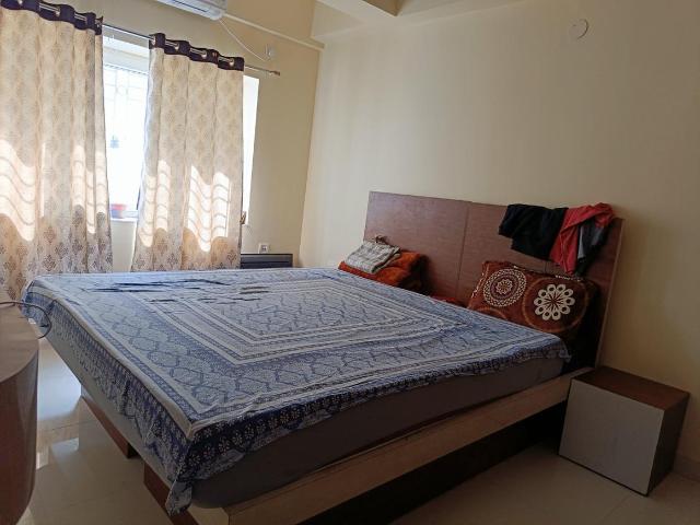 Flat for rent in Calcutta, West Bengal
