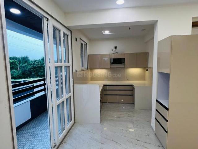 Flat for rent in Madya