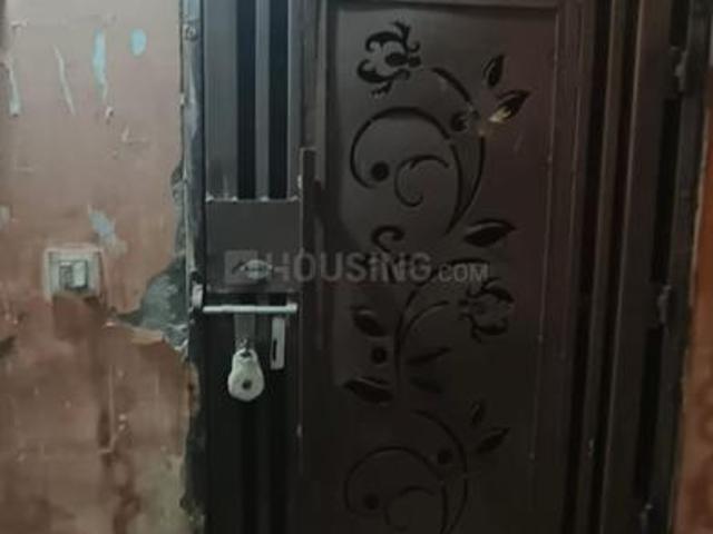Flat for sale in South West Delhi, Deri