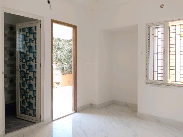 Flat for sale in Calcutta, West Bengal