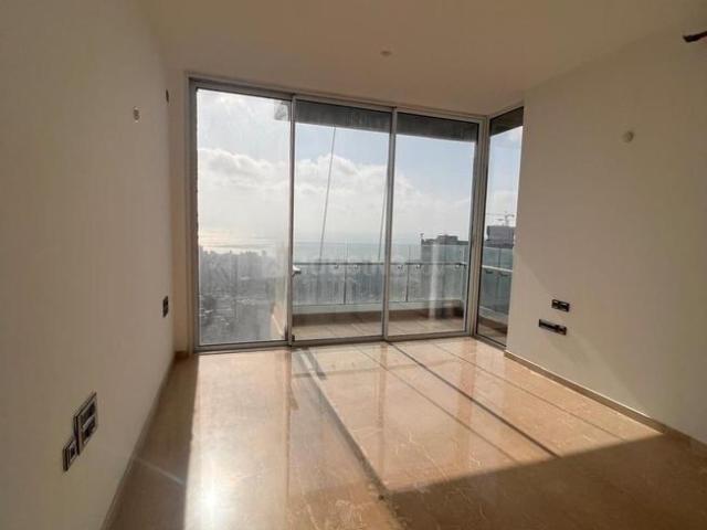 Flat for sale in Byculla East, Mumbai City District