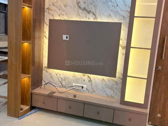 Flat for rent in Vapi, Valsad