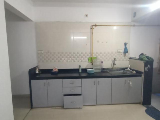 Flat for rent in Vapi, Valsad