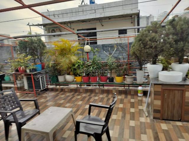 Flat for rent in South Delhi, Deri