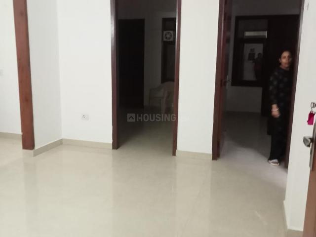 Flat for rent in South Delhi, Deri