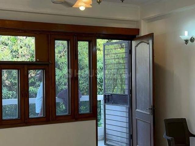 Flat for rent in South Delhi, Deri