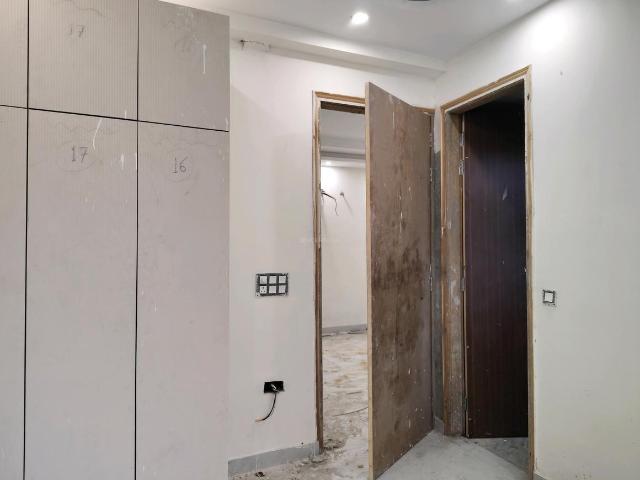 Flat for rent in South Delhi, Deri