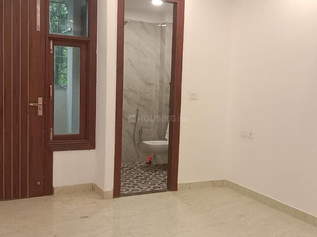 Flat for rent in South Delhi, Deri