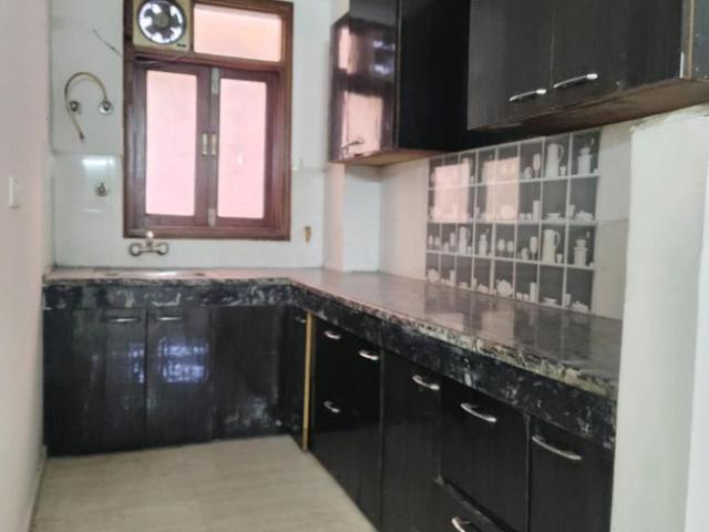 Flat for rent in South Delhi, Deri