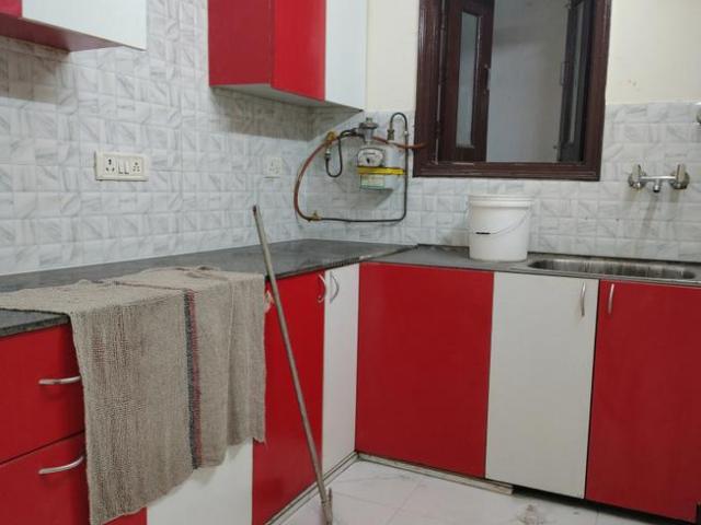 Flat for rent in South Delhi, Deri