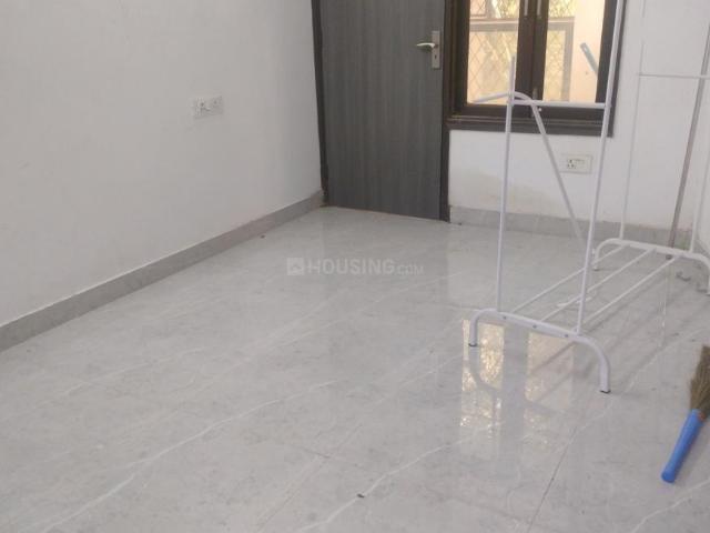 Flat for rent in South Delhi, Deri