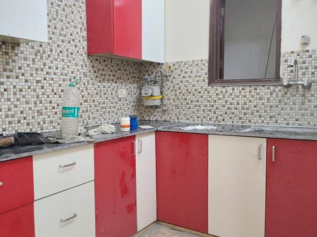 Flat for rent in South Delhi, Deri