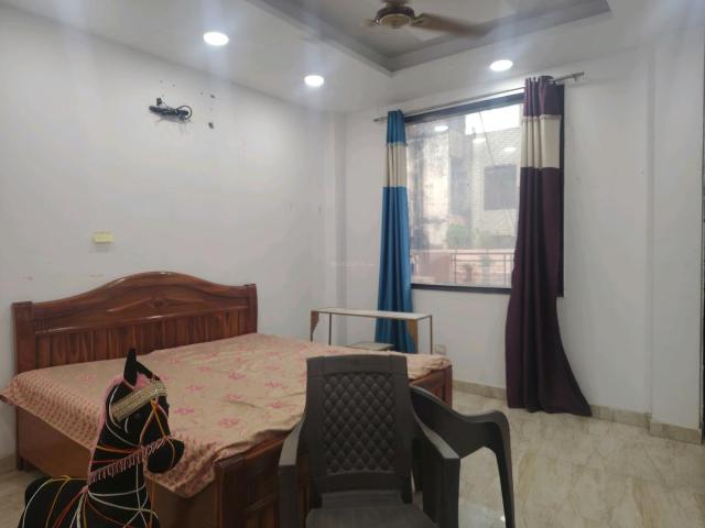 Flat for rent in South Delhi, Deri