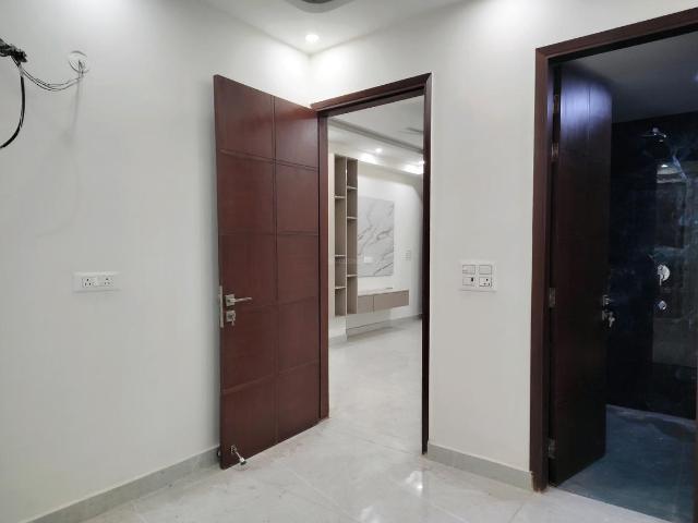 Flat for rent in South Delhi, Deri