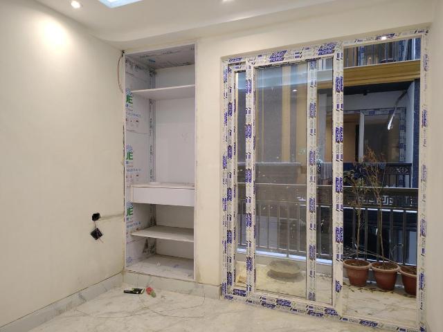 Flat for rent in South Delhi, Deri
