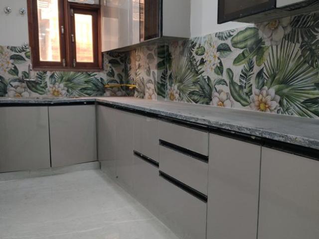 Flat for rent in South Delhi, Deri