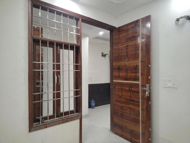 Flat for rent in South Delhi, Deri