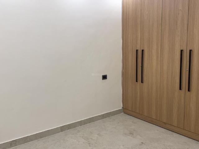 Flat for sale in South Delhi, Deri