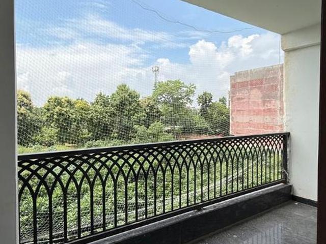 Flat for sale in Chhattarpur, Delhi