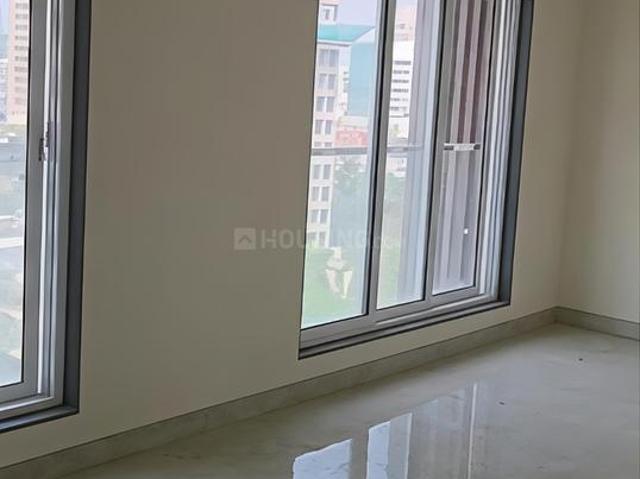 Flat for rent in Parel, Mumbai City District