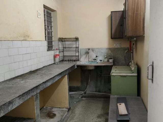 Flat for sale in Dhakuria, Kolkata