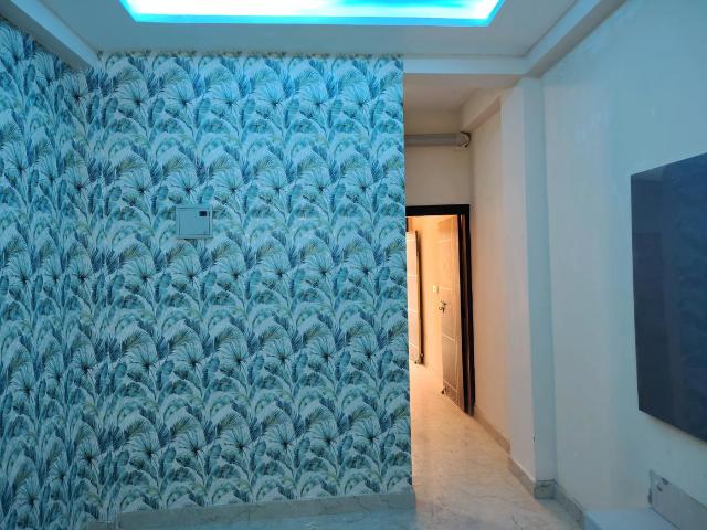 Flat for sale in North East Delhi, Deri