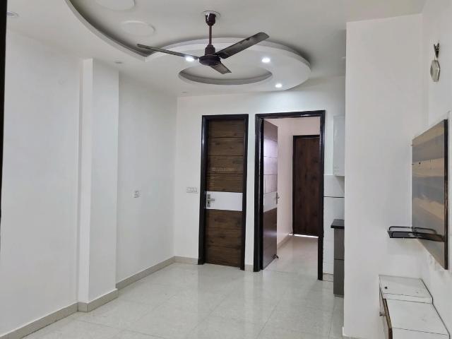 Flat for rent in Mohan Garden, Delhi