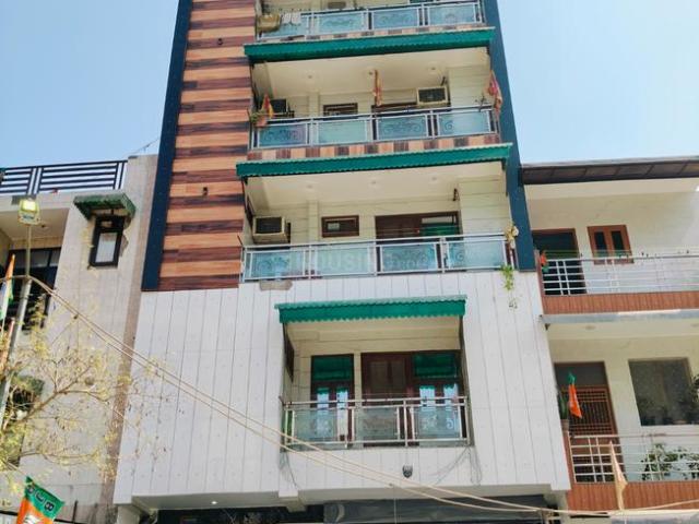 Flat for rent in Mohan Garden, Delhi