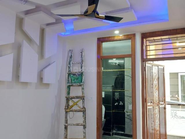 Flat for sale in West Delhi, Deri