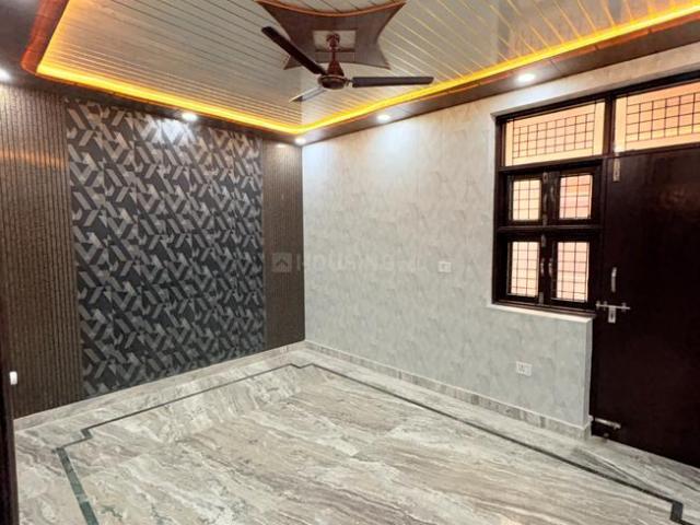 Flat for sale in West Delhi, Deri