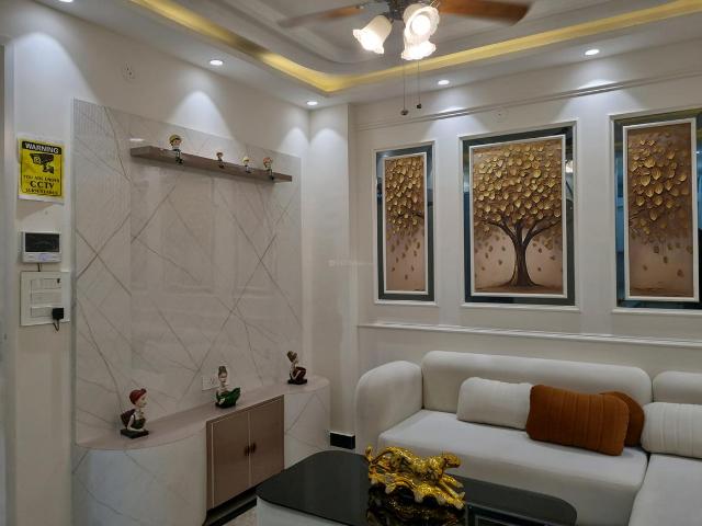 Flat for sale in West Delhi, Deri