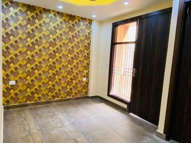 Flat for sale in West Delhi, Deri