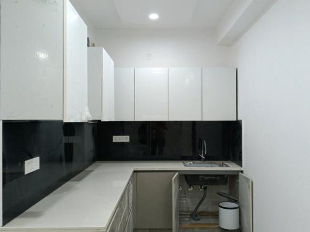 Flat for rent in South Delhi, Deri
