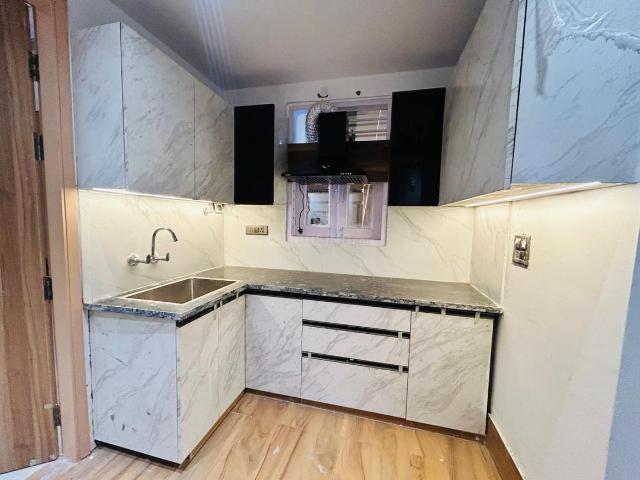 Flat for rent in South Delhi, Deri