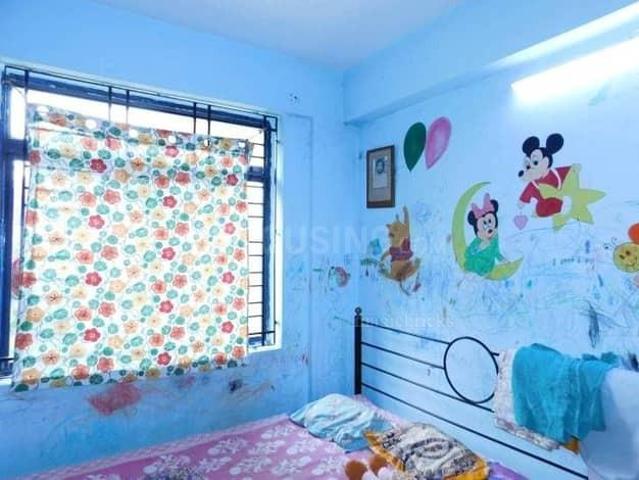 Flat for rent in Dhakuria, Kolkata