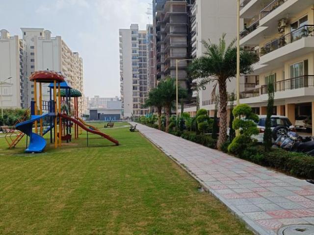 Flat for sale in Zirakpur, Sahibzada Ajit Singh Nagar