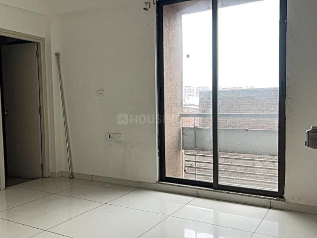 Flat for rent in Gota, Chenpur