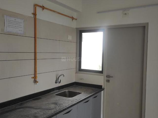 Flat for rent in Gota, Gujarat