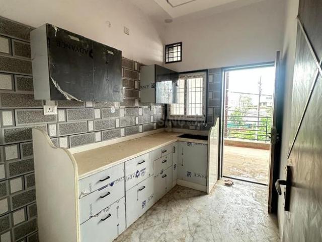 Flat for rent in Madya