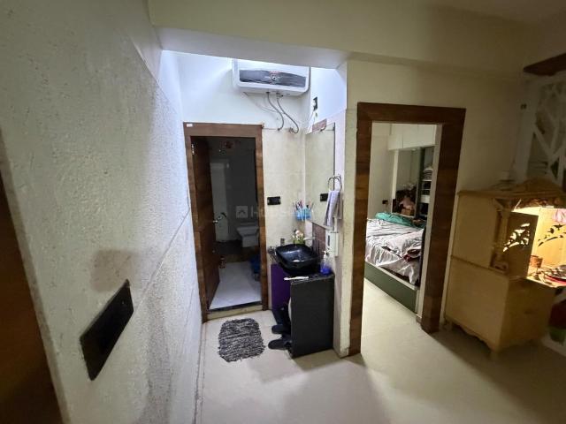Flat for sale in Ambavadi, Gujarat