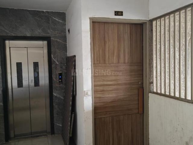Flat for sale in Nava Naroda, Hanspura