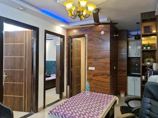 Flat for sale in West Delhi, Deri