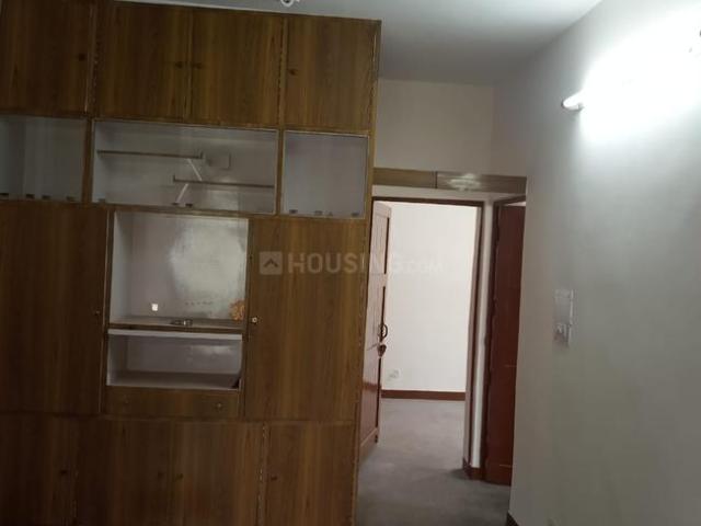 Flat for sale in West Delhi, Deri