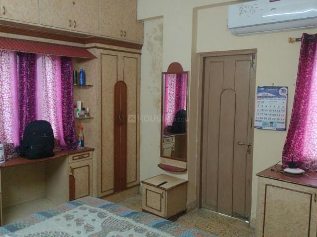 Flat for rent in Sarkhej, Gujarat