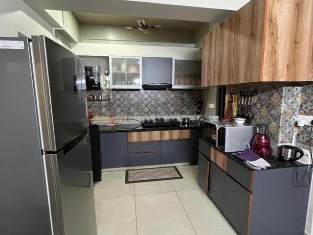 Flat for rent in Jodhpur, Ahmedabad