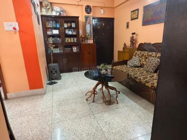 Flat for sale in Dhakuria, Kolkata