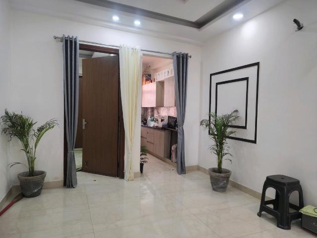 Flat for sale in South Delhi, Deri