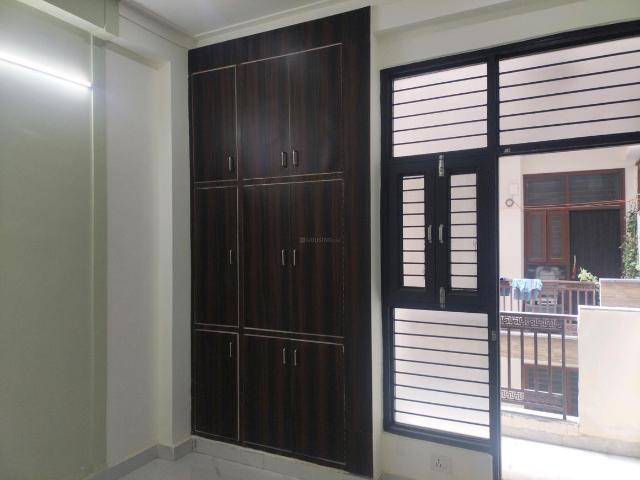 Flat for sale in Kambakashpur, Noida