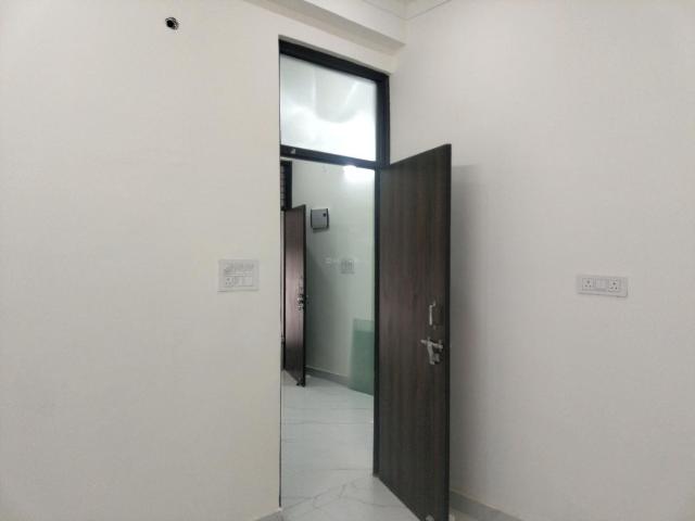 Flat for sale in Kambakashpur, Noida