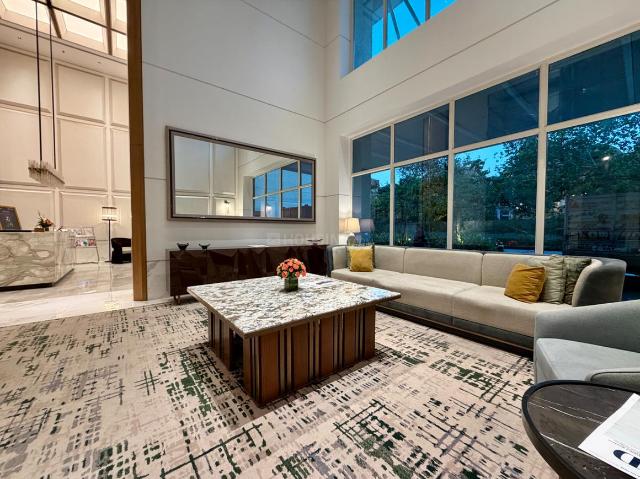 Flat for sale in West Delhi, Deri